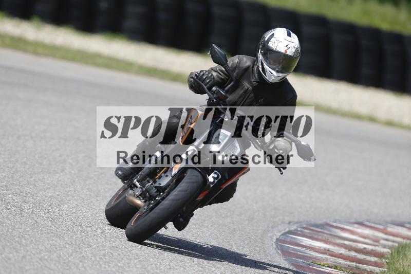 Archiv-2025/09 22.04.2025 Cornu Master School ADR/gruen-vert/43